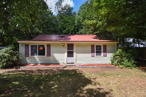 5 Lakeview Avenue Sandown NH 03873