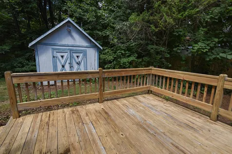 5 Lakeview Avenue Sandown NH 03873