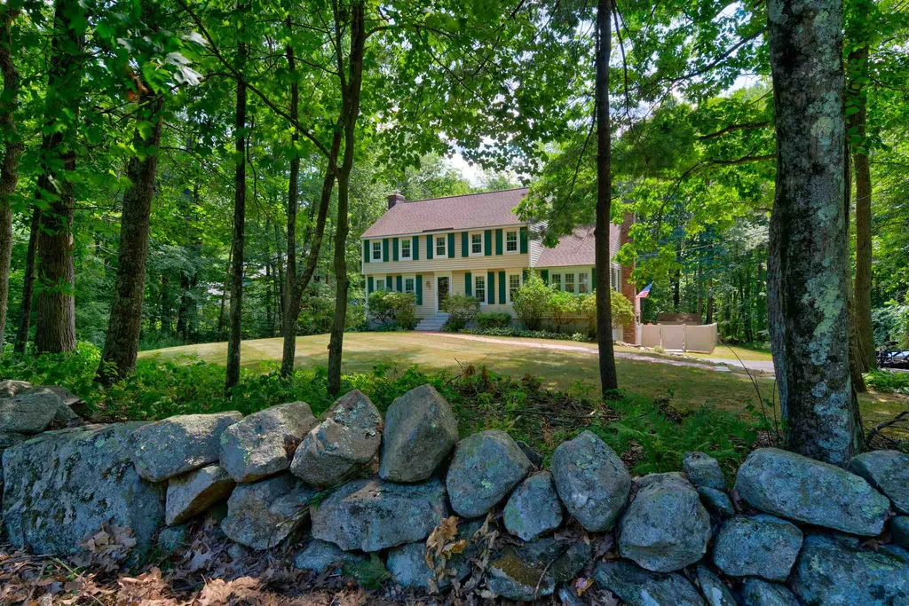 129 Warner Hill Road Derry NH 03038
