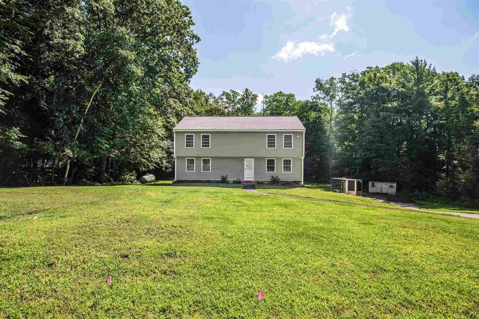 4 Judy Drive Londonderry NH 03053
