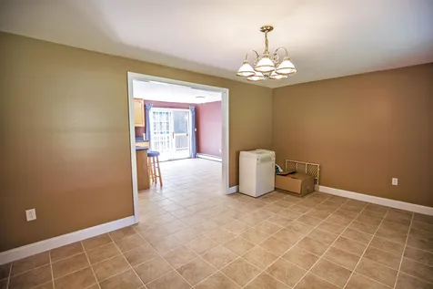 4 Judy Drive Londonderry NH 03053