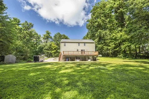 4 Judy Drive Londonderry NH 03053