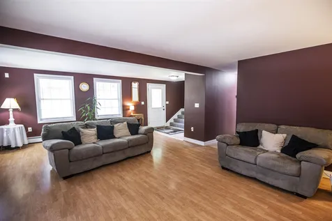 4 Judy Drive Londonderry NH 03053