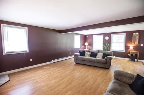 4 Judy Drive Londonderry NH 03053