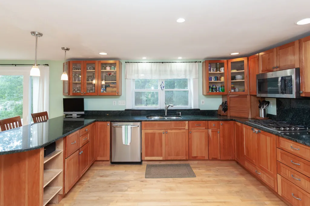 125 Fore Road Eliot ME 03903