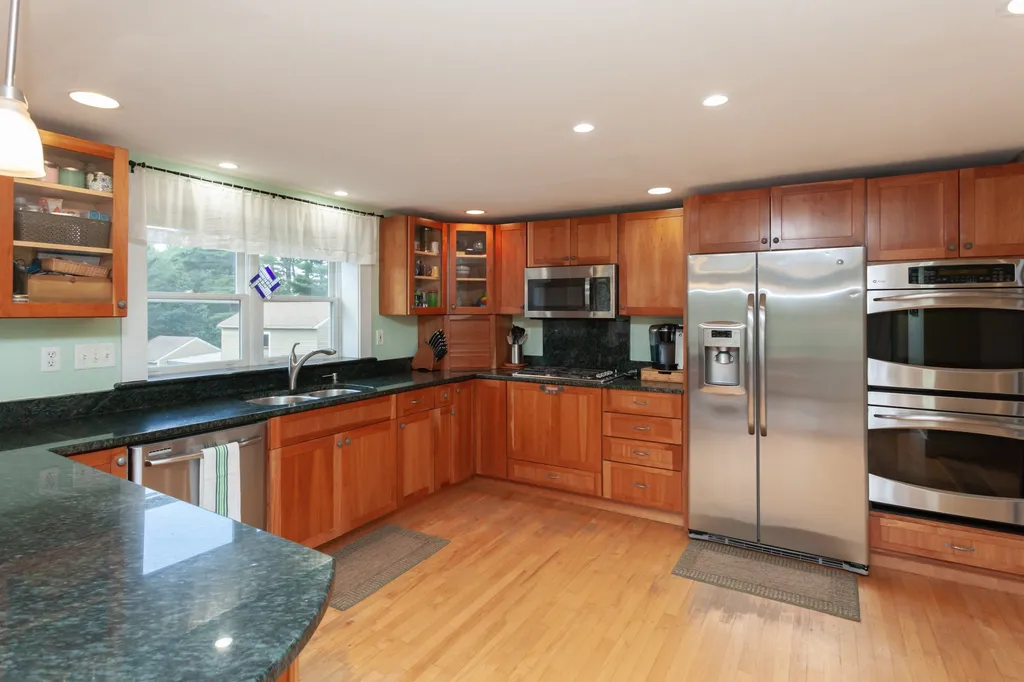 125 Fore Road Eliot ME 03903