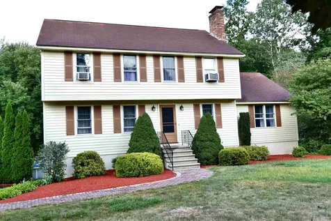 10 Heron Drive Londonderry NH 03053