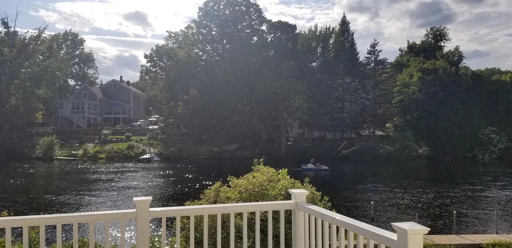 24 Riverside Court Laconia NH 03246