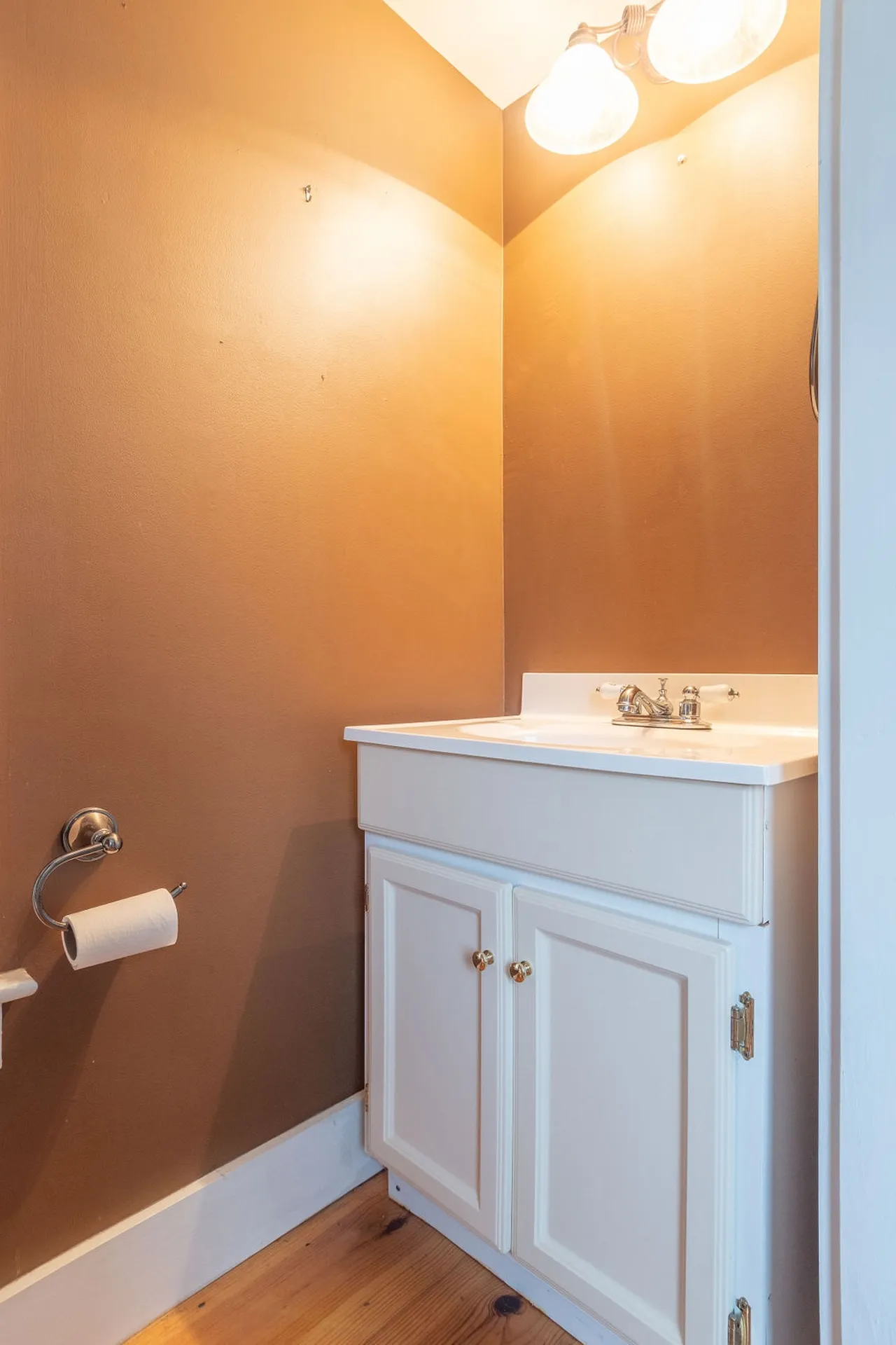 24 Riverside Court Laconia NH 03246
