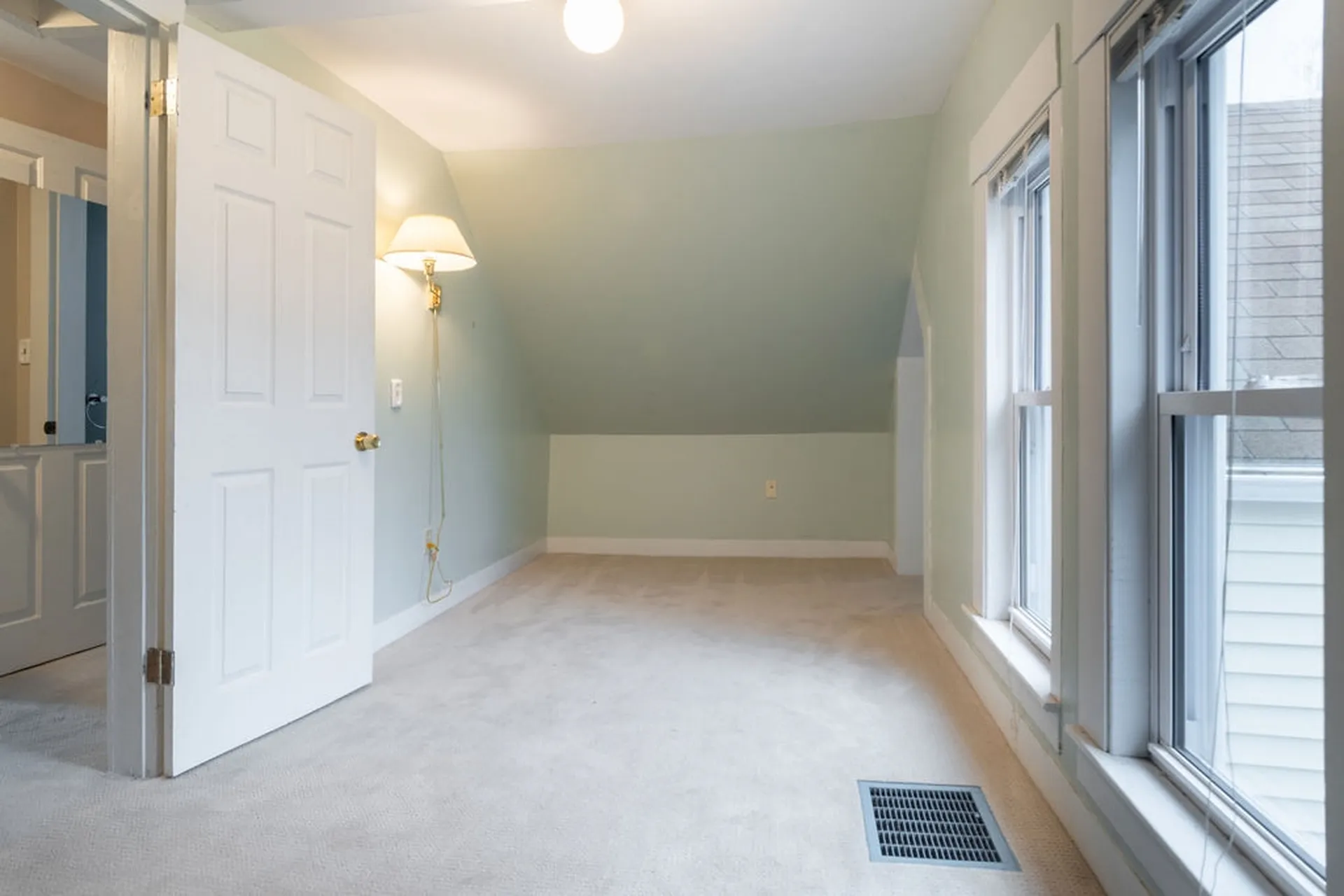 24 Riverside Court Laconia NH 03246