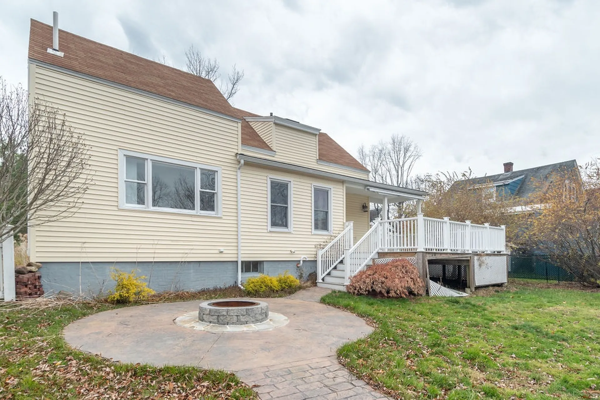 24 Riverside Court Laconia NH 03246