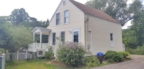 24 Riverside Court Laconia NH 03246