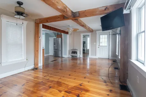 24 Riverside Court Laconia NH 03246