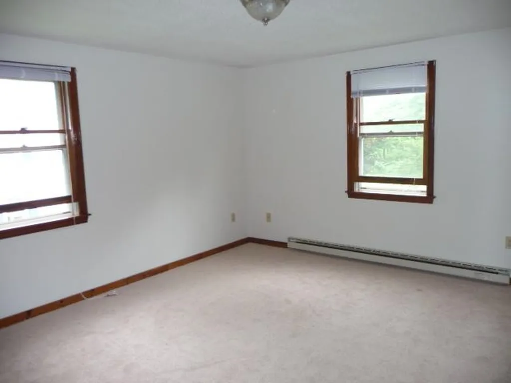 76-90 Franklin Street Derry NH 03038