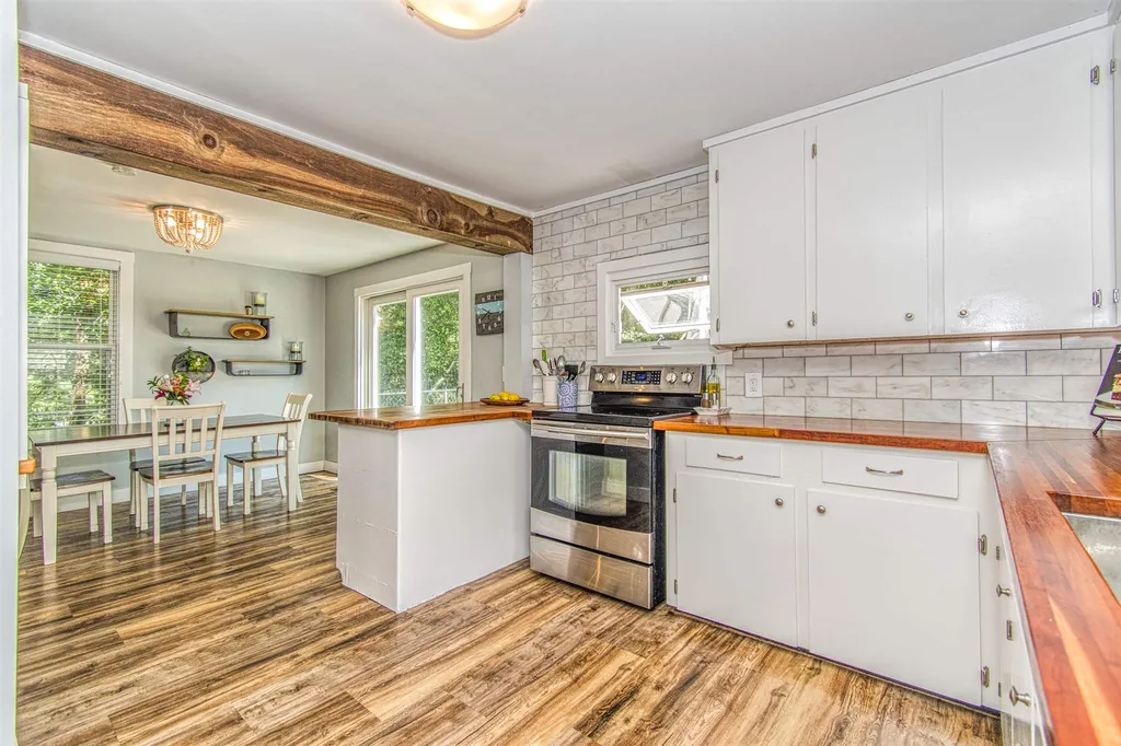 39 Aldrich Court Portsmouth NH 03801