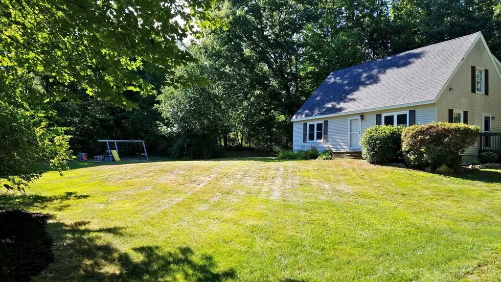 14 River Road Allenstown NH 03275