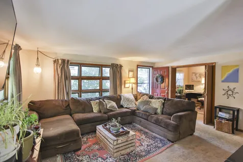 94 Old Post Road Kittery ME 03904