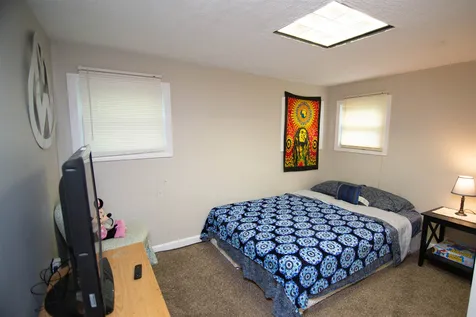 7 Eric Avenue Nashua NH 03062