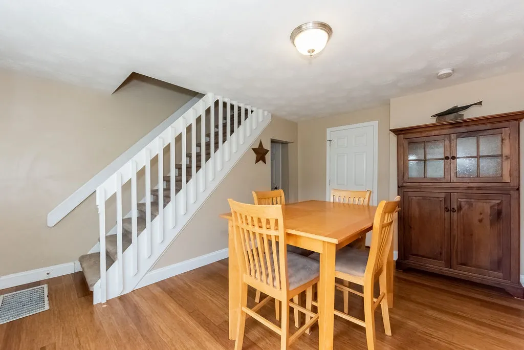 84 Maple Street Barnstead NH 03225