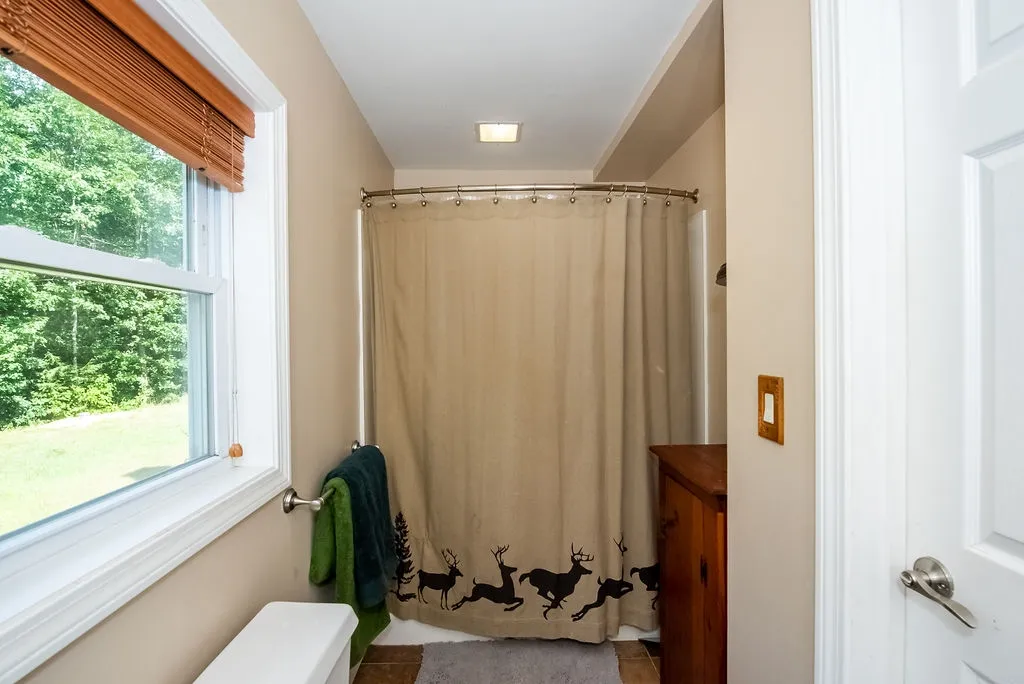 84 Maple Street Barnstead NH 03225