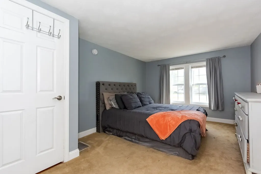 84 Maple Street Barnstead NH 03225