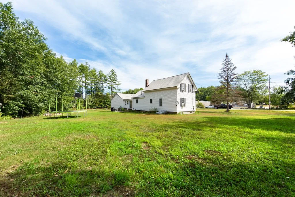 84 Maple Street Barnstead NH 03225
