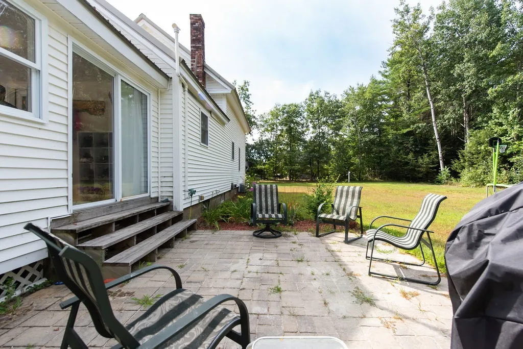 84 Maple Street Barnstead NH 03225