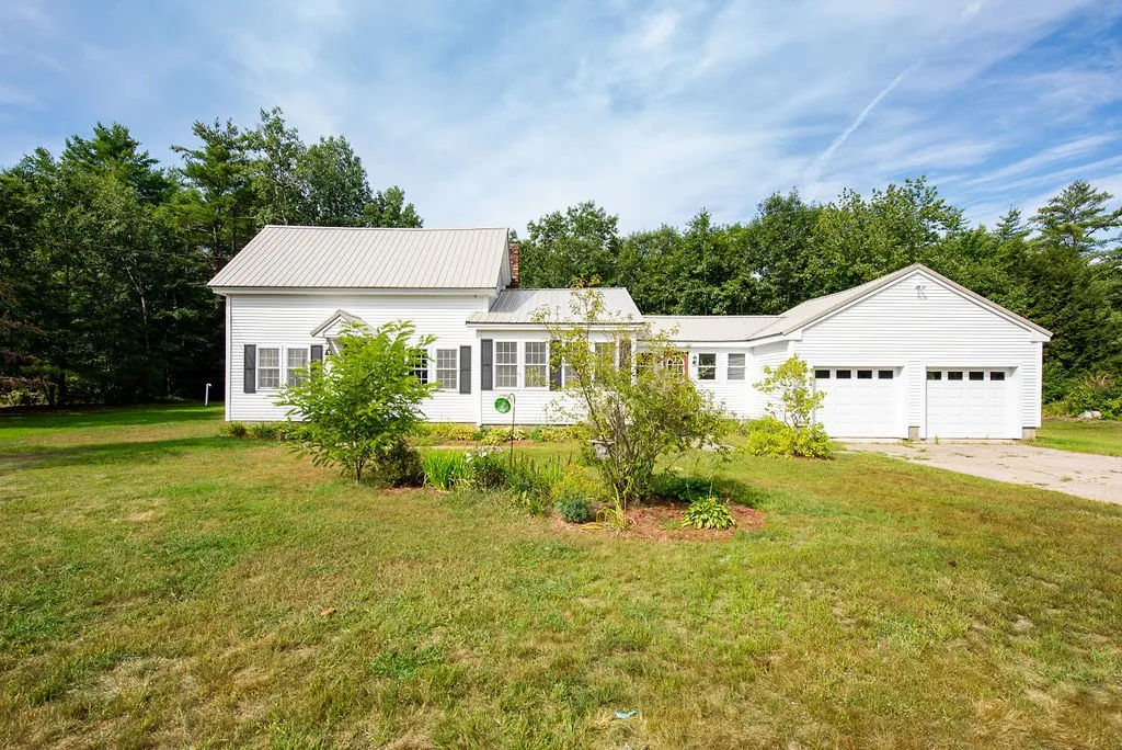 84 Maple Street Barnstead NH 03225
