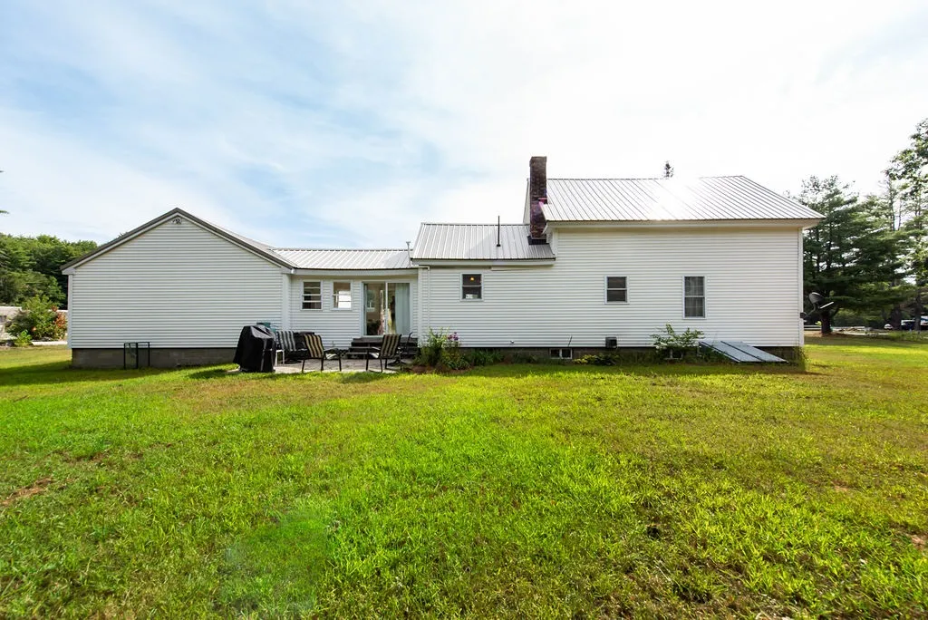 84 Maple Street Barnstead NH 03225