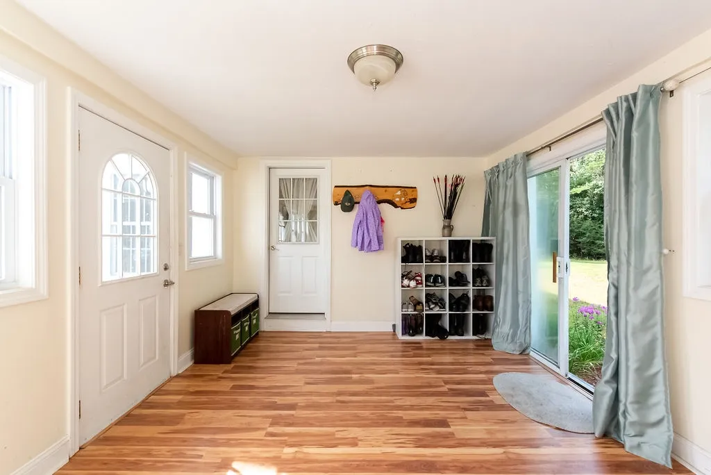 84 Maple Street Barnstead NH 03225