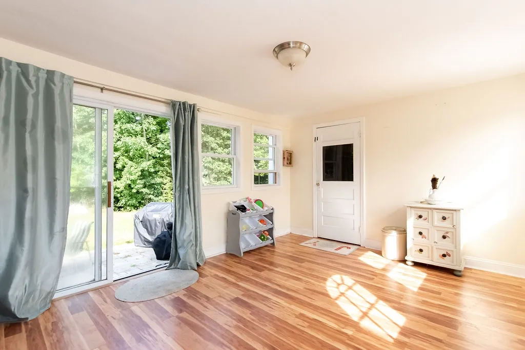 84 Maple Street Barnstead NH 03225