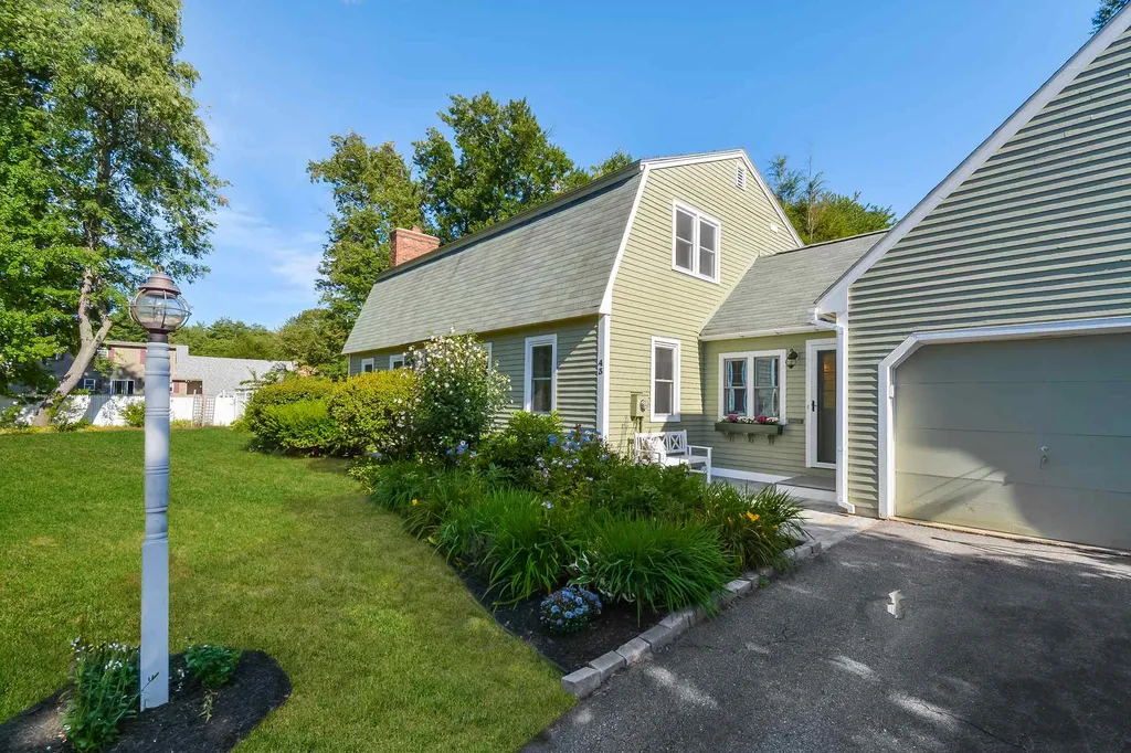 43 Conant Drive Concord NH 03301