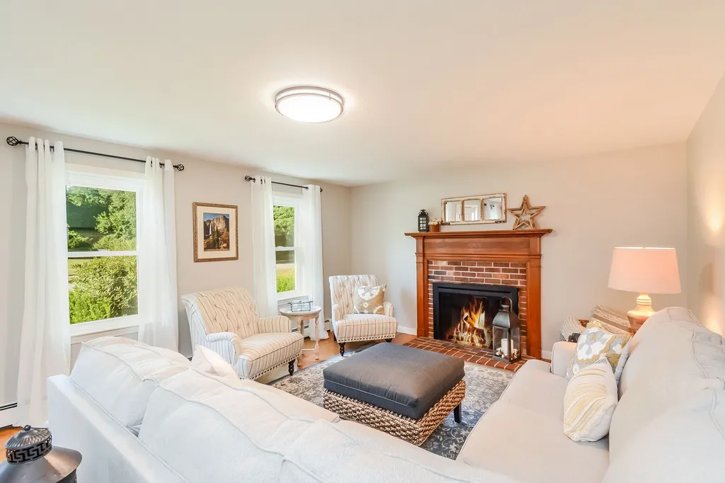 43 Conant Drive Concord NH 03301