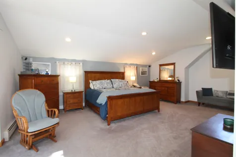 7 Columbia Drive Londonderry NH 03053