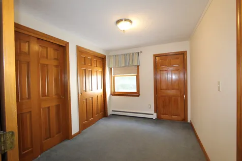 7 Columbia Drive Londonderry NH 03053
