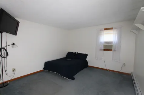 7 Columbia Drive Londonderry NH 03053