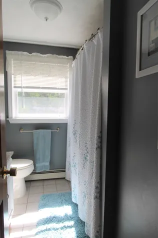 7 Columbia Drive Londonderry NH 03053