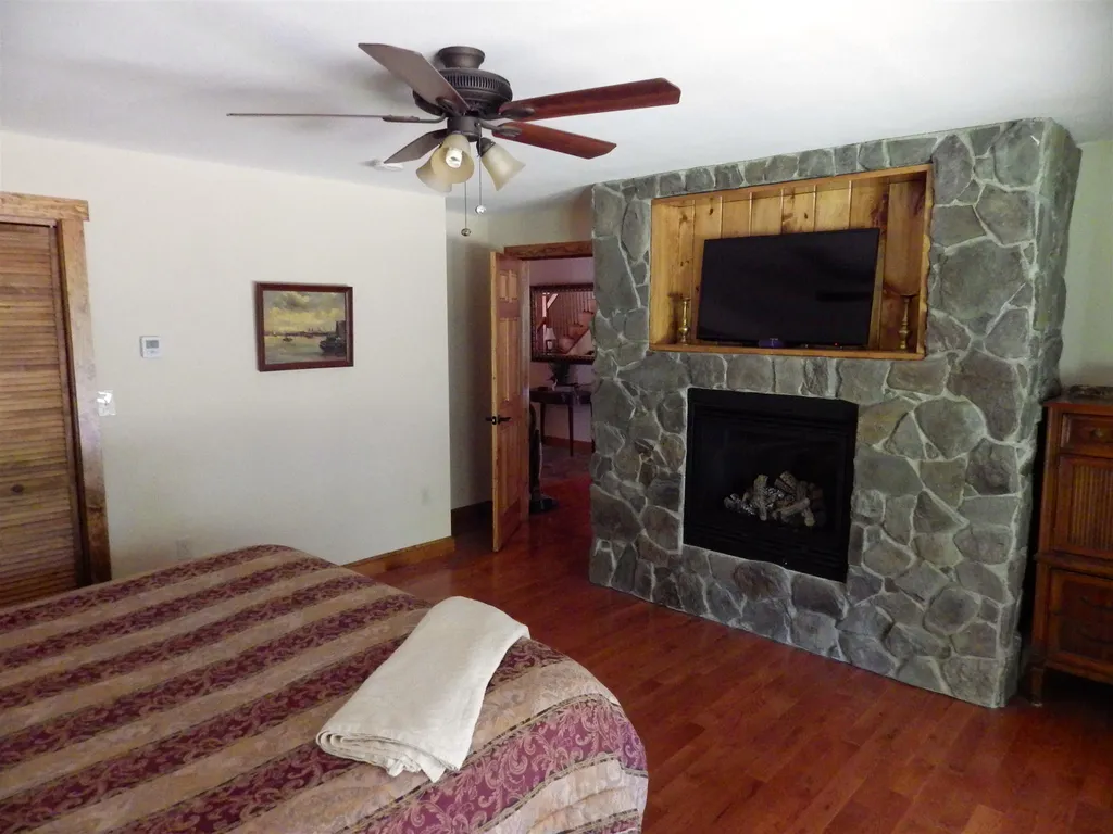 1160 Center Street Wolfeboro NH 03894