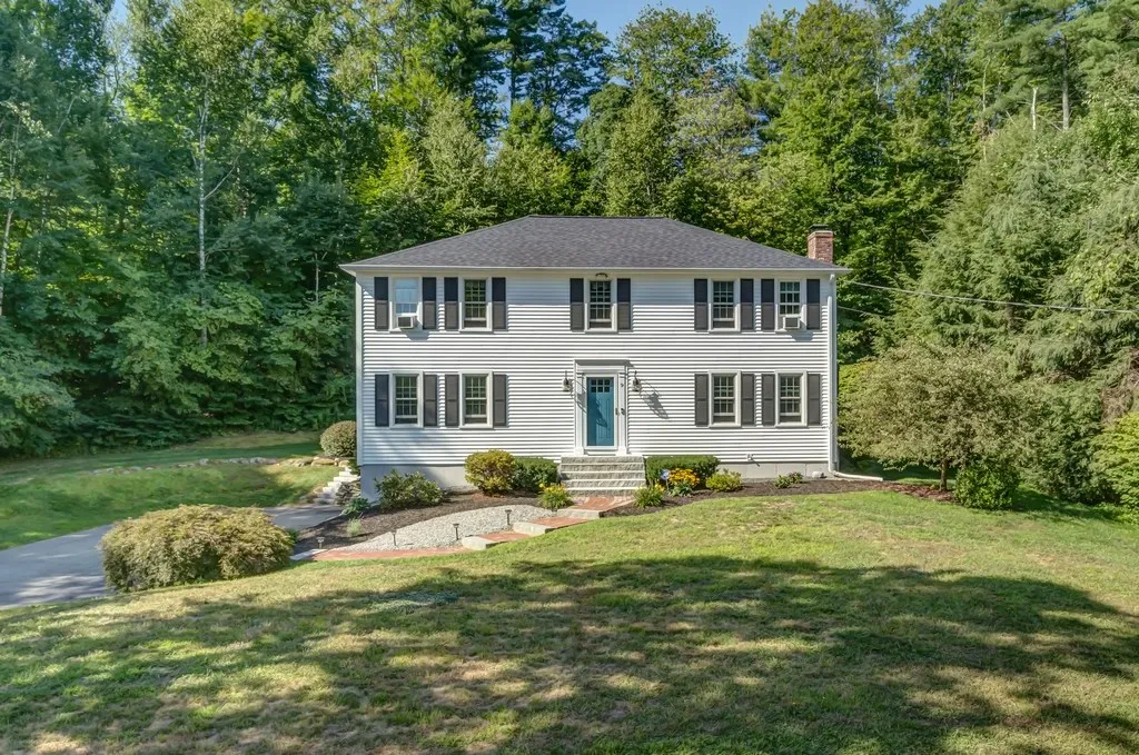 9 Williamsburg Drive Amherst NH 03031