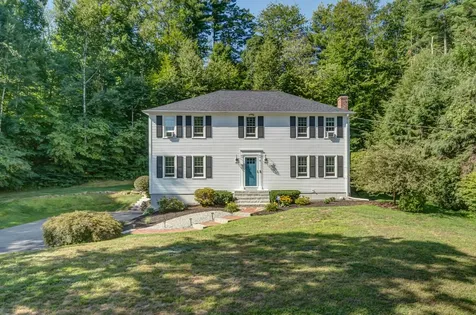 9 Williamsburg Drive Amherst NH 03031