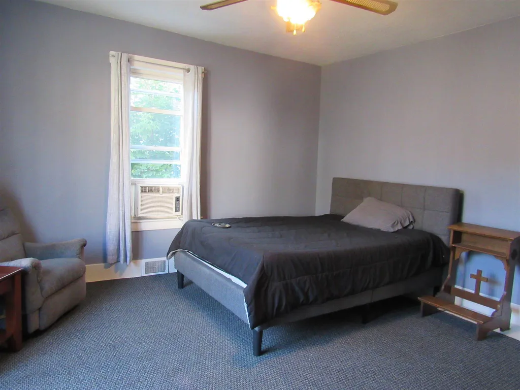 6 Mcfarland Street Gorham NH 03581