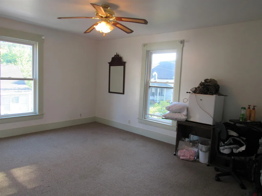 6 Mcfarland Street Gorham NH 03581