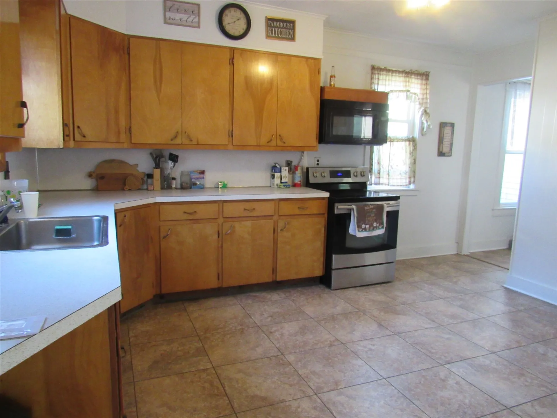 6 Mcfarland Street Gorham NH 03581