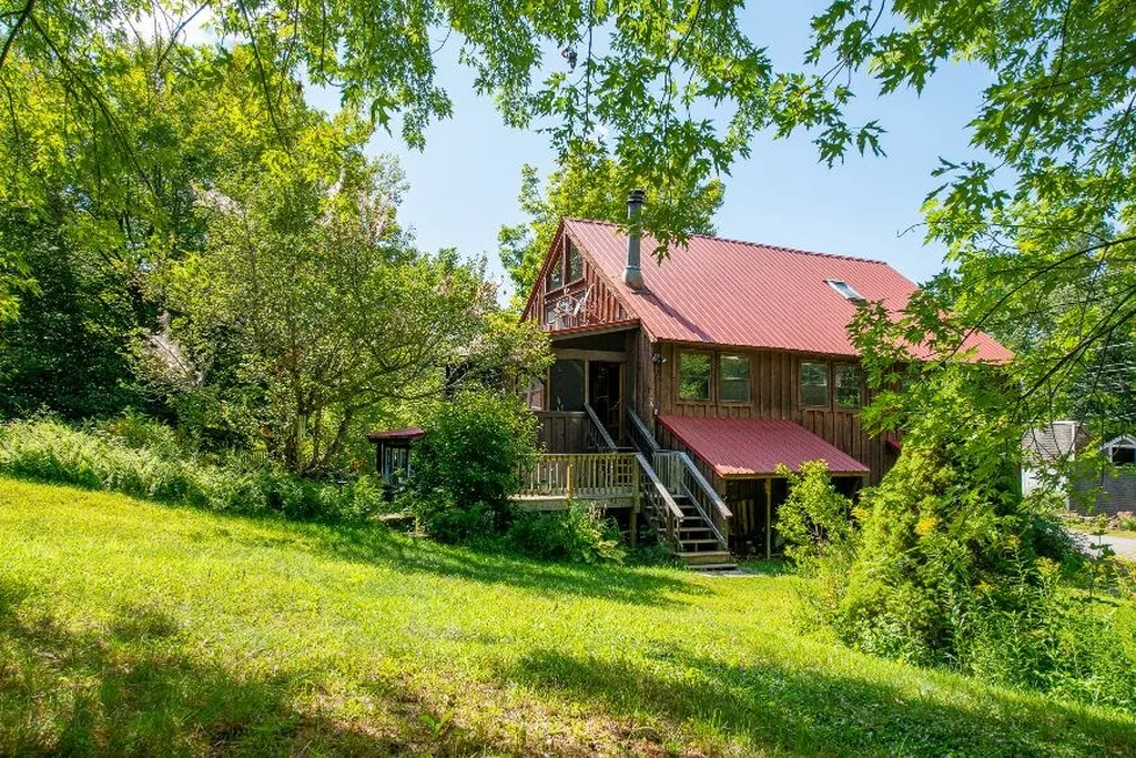 490 Mount Prospect Road Holderness NH 03245