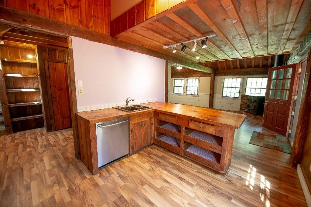 490 Mount Prospect Road Holderness NH 03245