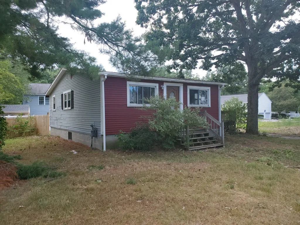 658 W Hollis Street Nashua NH 03062