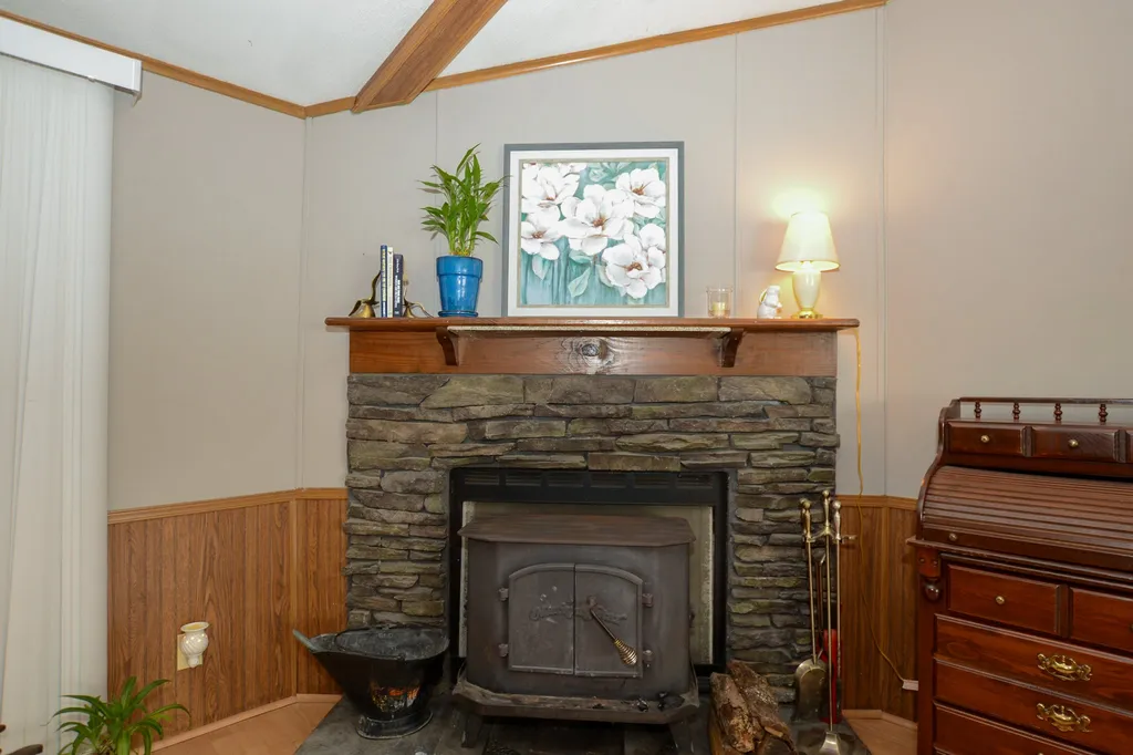 15 Casey Road Milton NH 03851