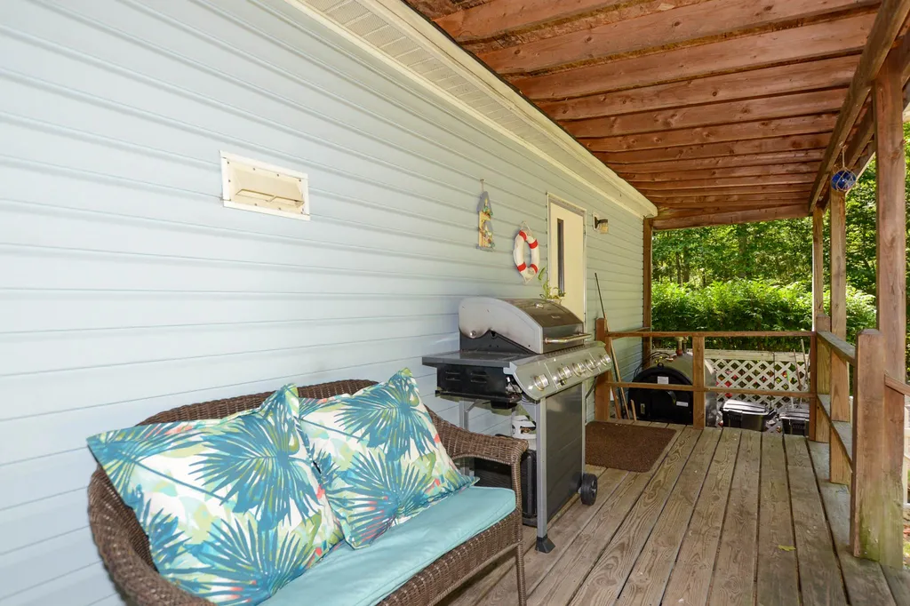 15 Casey Road Milton NH 03851