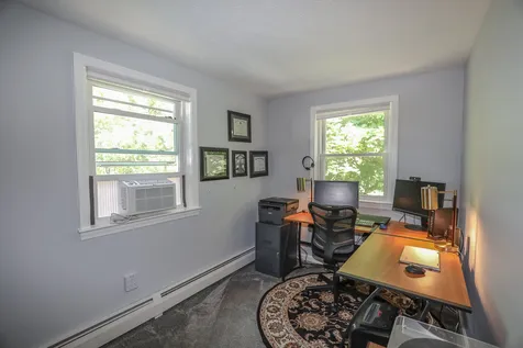 252 Coral Avenue Manchester NH 03104