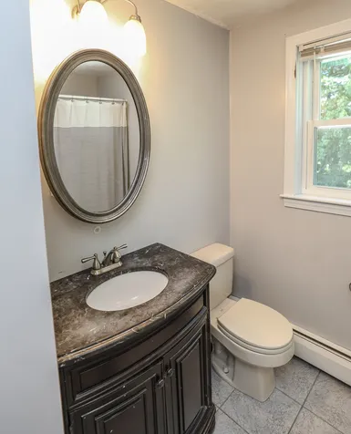252 Coral Avenue Manchester NH 03104